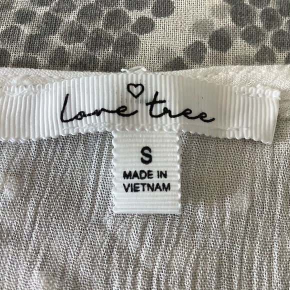 Love Tree White Crinkle Slightly Cropped Top - Picture 6 of 8
